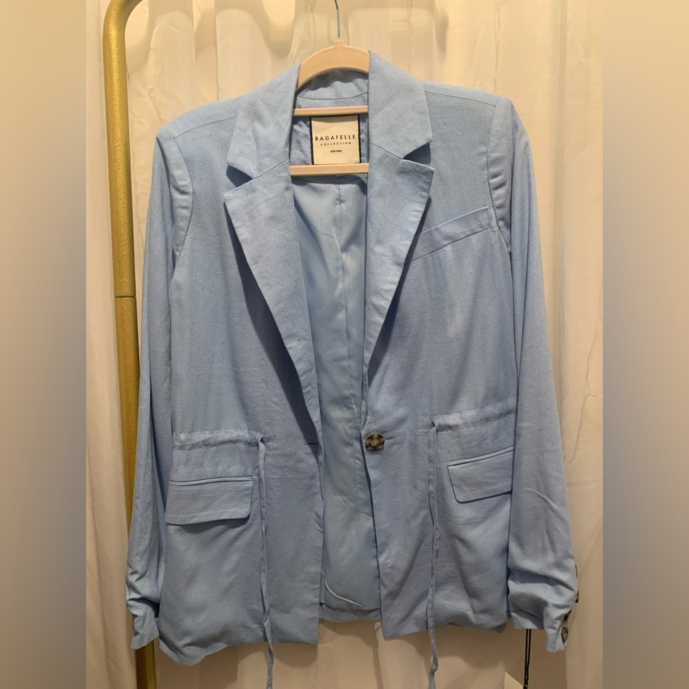 Bagatelle Drawstring Linen Blazer - Picture 3 of 11